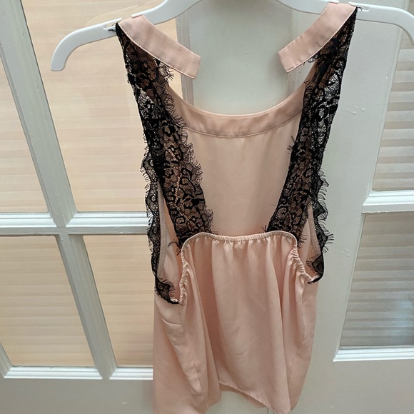 Blush blouse🌸 - Picture 2 of 2